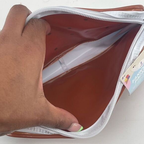 Ice Cream Sandwich PVC Fanny Pack Brown Blue Waterproof All Ages NWT Bullseye - Picture 9 of 10